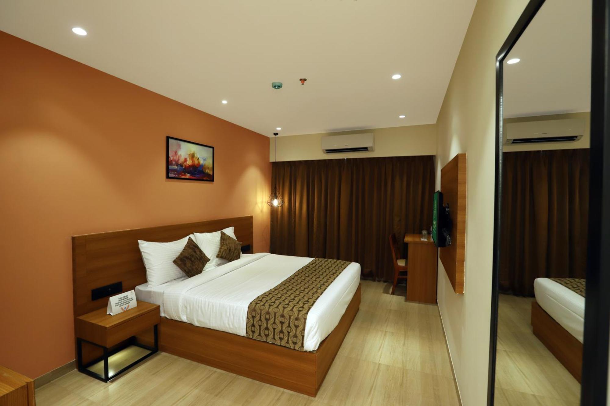 Aralia - A Business Hotel, Midc Andheri East Мумбай Екстериор снимка